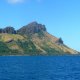 86- Les falaises rocheuses surplombant la cote ouest de Waya Island 